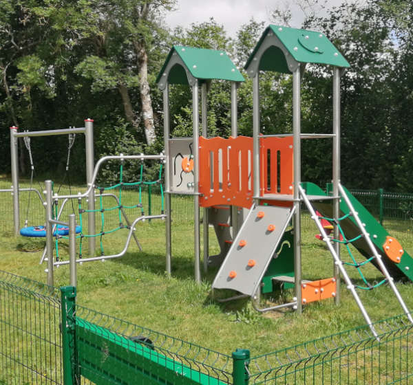 Installation d'aire de jeux Auvergne-Rhône-Alpes