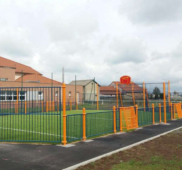 Installation de City-Stade personnalisable avec 20 ans de garantie